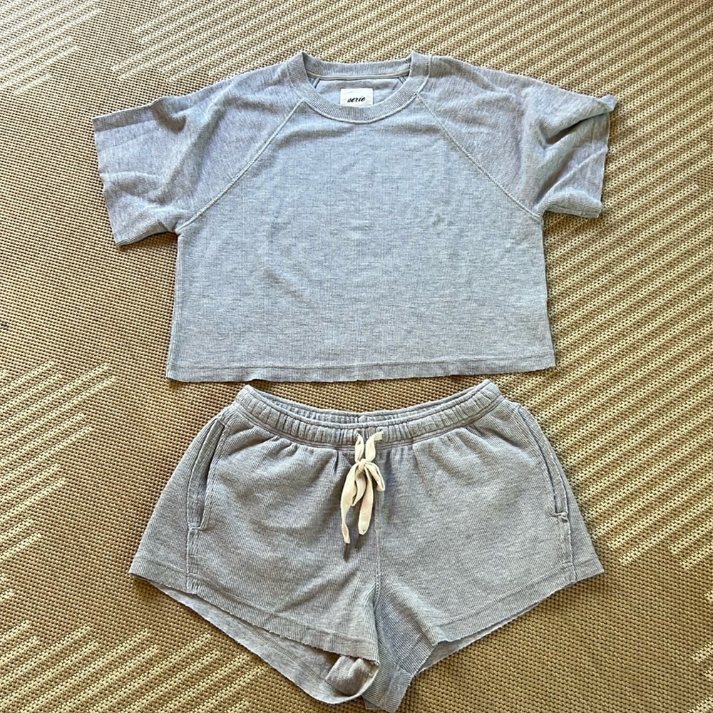 Aerie Women’s Sweat Top & Shorts Set Size M